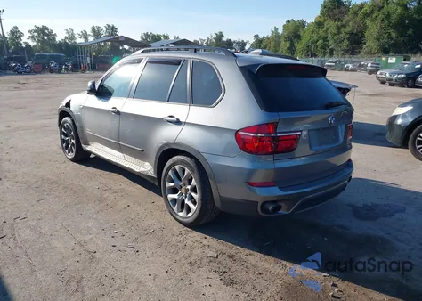2012 BMW X5 xDrive35I/xDrive35I Premium/xDrive35I Sport Activity z USA, uszkodzony, nr VIN 5UXZV4C55CL767500